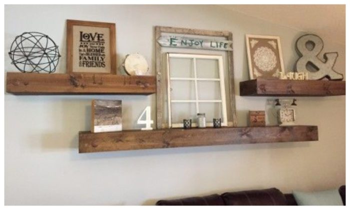 How to decorate living room floating shelves