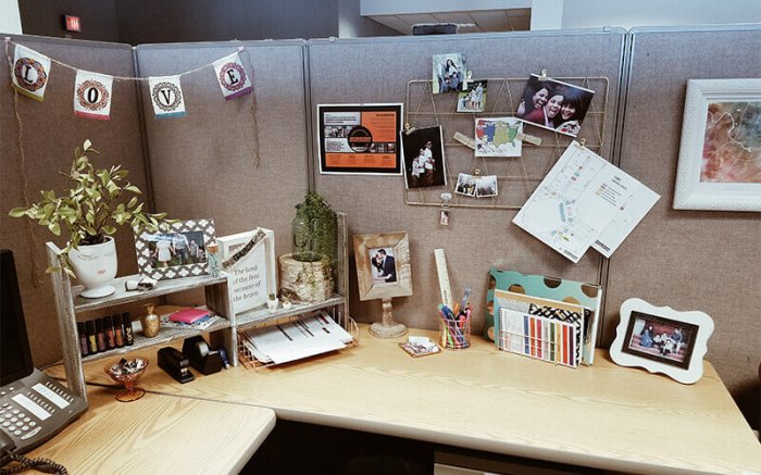 Should you decorate your office at work