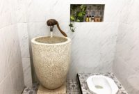 Desain toilet minimalis untuk type rumah 30